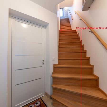 Mariva Downtown Apartment With Free Parking ロヴィニ エクステリア 写真