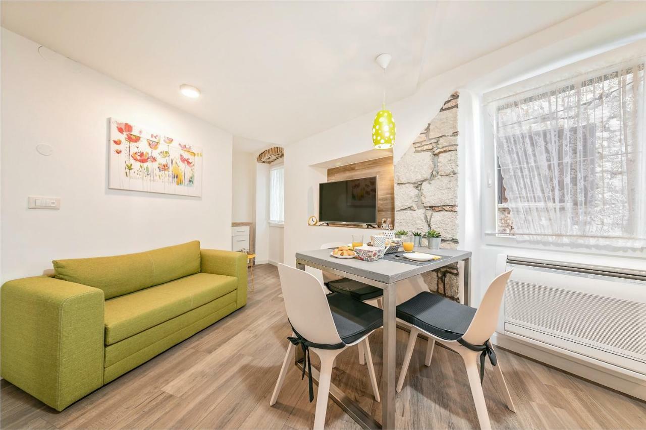 Mariva Downtown Apartment With Free Parking ロヴィニ エクステリア 写真
