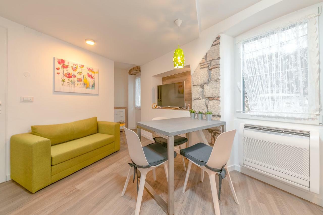 Mariva Downtown Apartment With Free Parking ロヴィニ エクステリア 写真